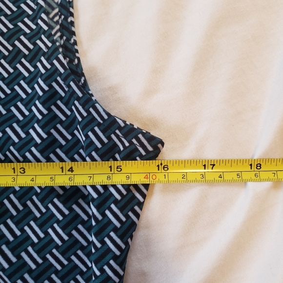 Ann Taylor NWT Geo Drapey Mid Flare Dress Size Sm - Picture 12 of 13